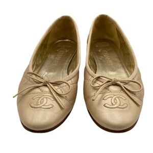 Chanel Cap Toe Quilted Ballet Flats in Gold